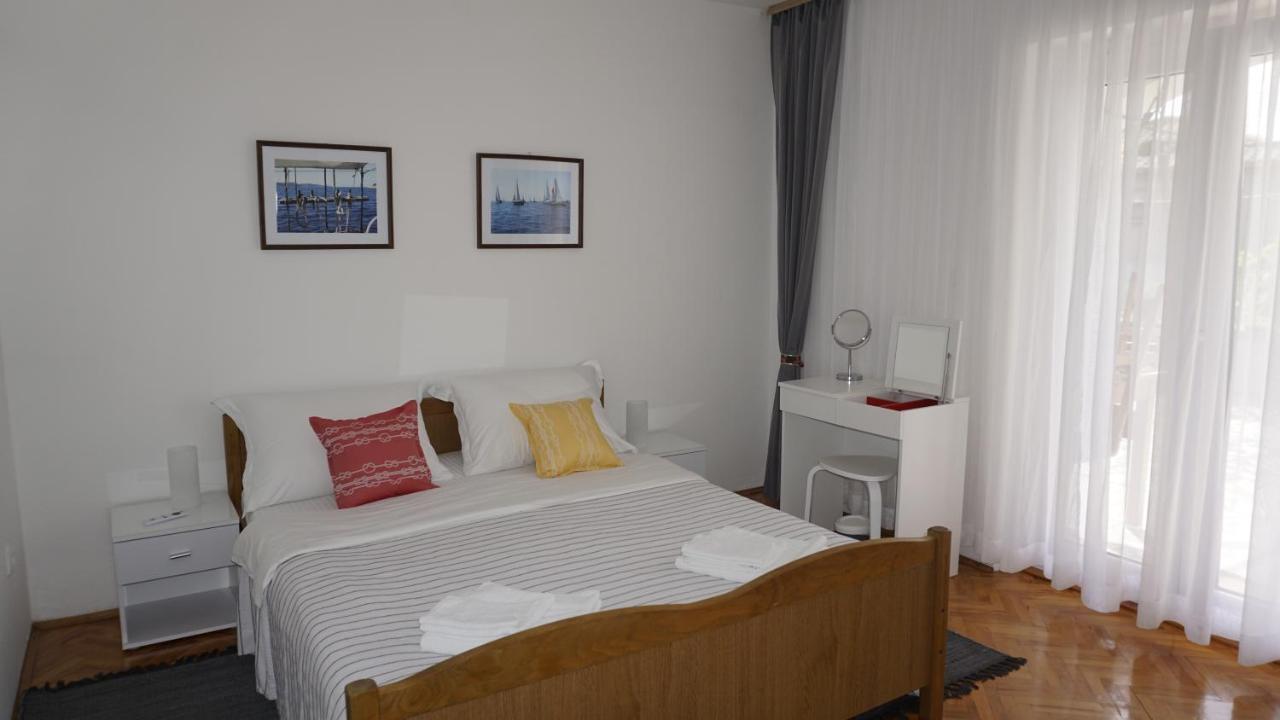 Apartment Zuza Krk Крк Екстер'єр фото